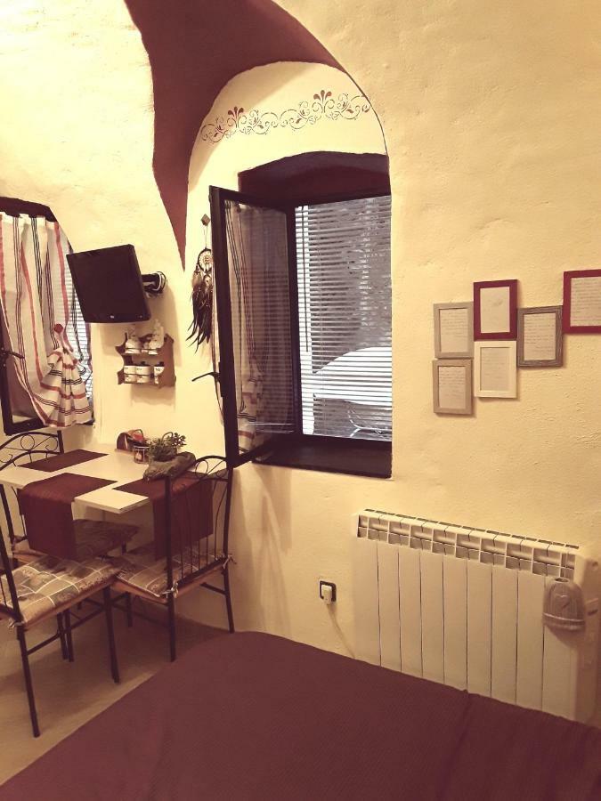 Il Torchio Leilighet Dolceacqua Eksteriør bilde